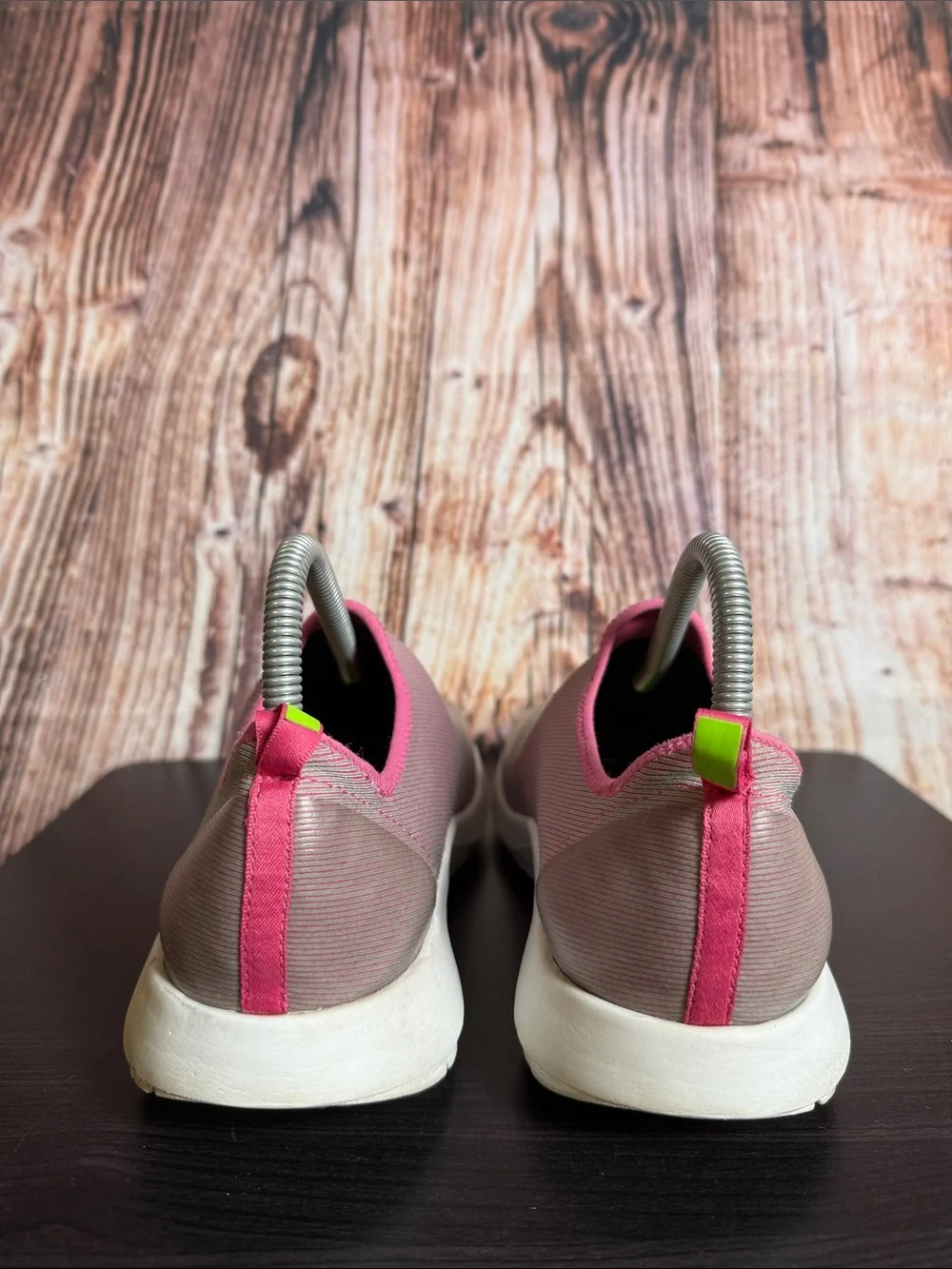 Oofos Oomg Sport Low Slip On Shoes Womens Sz 9